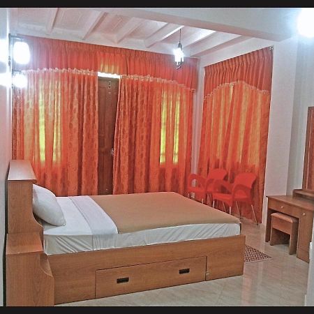 Slightly Chilled Hotel Nallathanniya Exterior foto