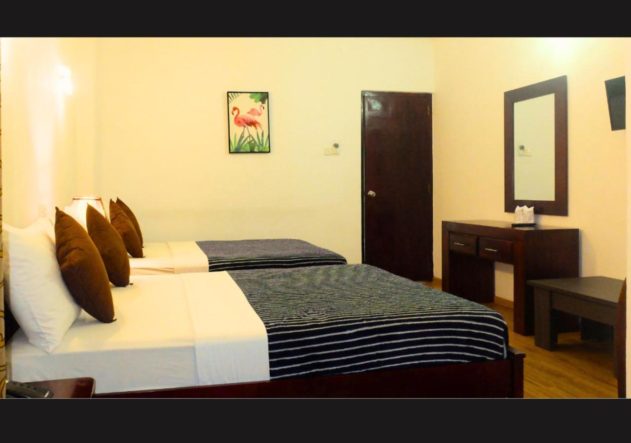 Slightly Chilled Hotel Nallathanniya Exterior foto