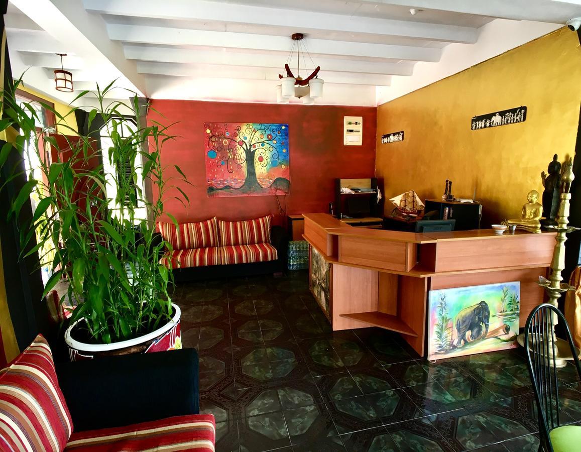 Slightly Chilled Hotel Nallathanniya Exterior foto